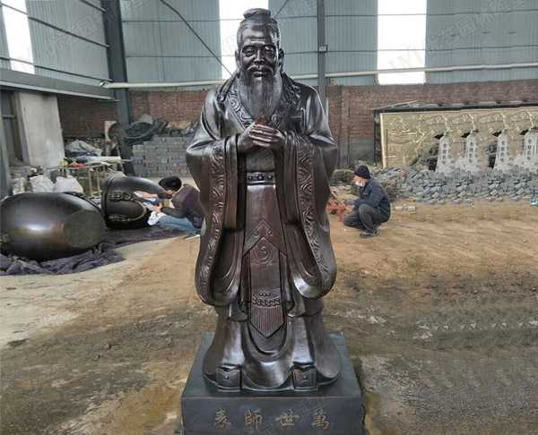 玻璃鋼雕塑制作出仿銅效果的步驟是什么呢？